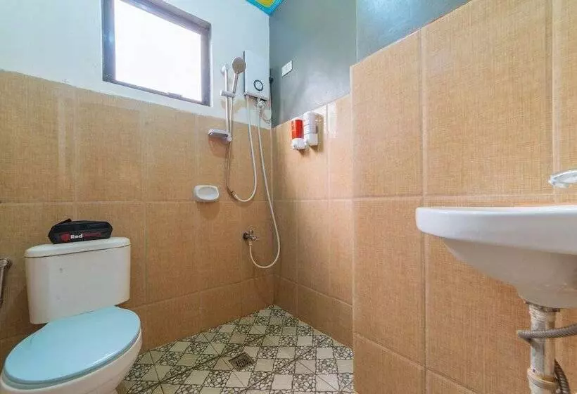 Hotelli Reddoorz Plus @ San Nicolas Agoo