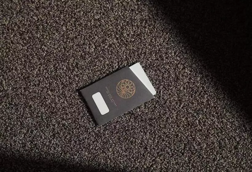 Riviera By Queens Hotel And Resort