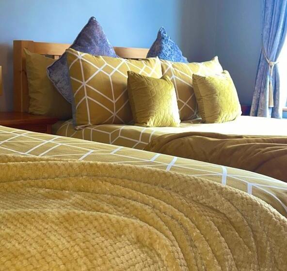 Bed and Breakfast Greenfields Country House