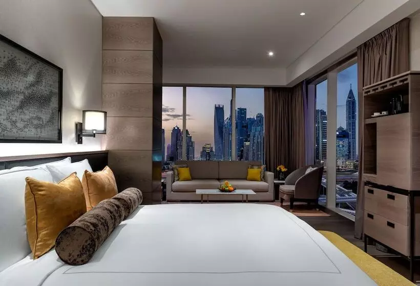 ホテル Taj Jumeirah Lakes Towers