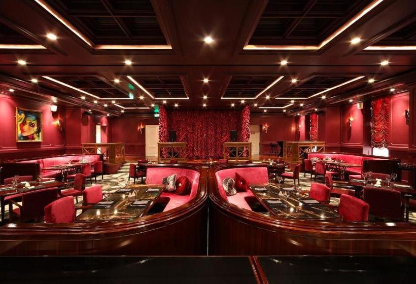 ホテル Tigre De Cristal Resort & Casino Vladivostok