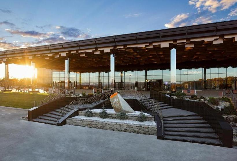 ホテル Tigre De Cristal Resort & Casino Vladivostok