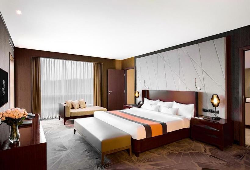 ホテル Tigre De Cristal Resort & Casino Vladivostok