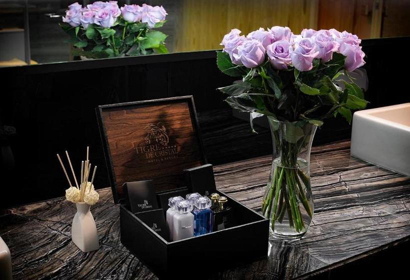 ホテル Tigre De Cristal Resort & Casino Vladivostok