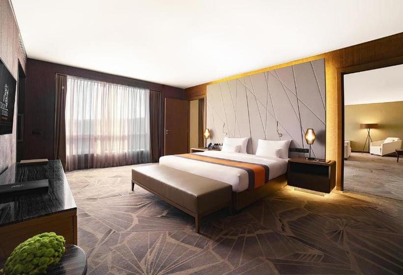 ホテル Tigre De Cristal Resort & Casino Vladivostok