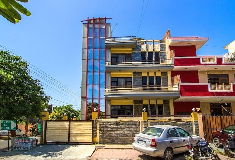 Bed and Breakfast Sunshine Residency