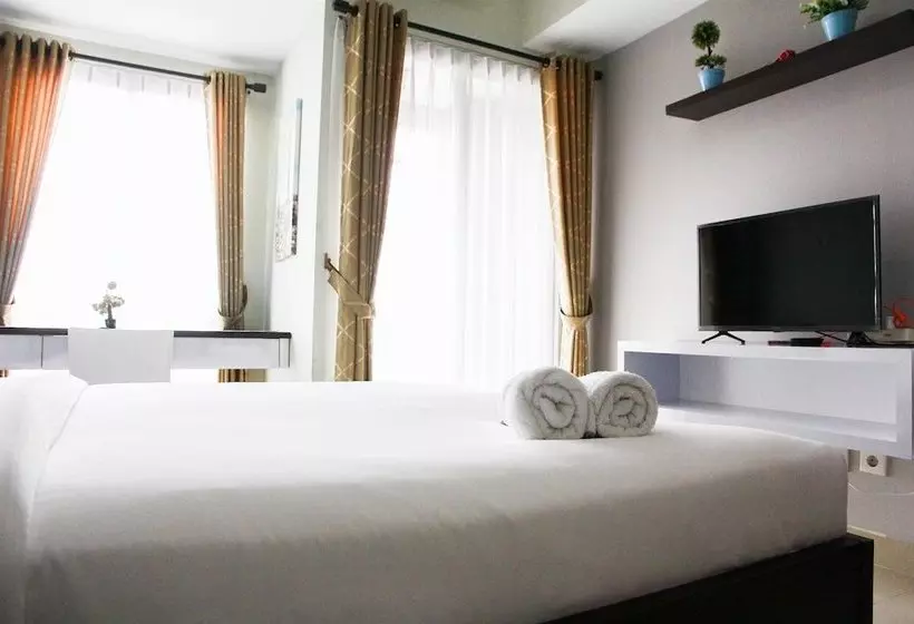 Fabulous Studio Grand Dhika City Apartment By Travelio