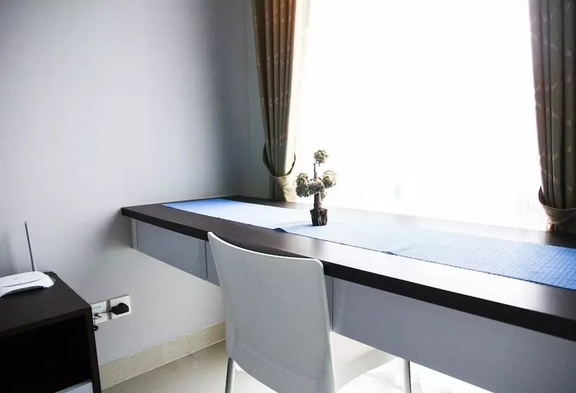 Fabulous Studio Grand Dhika City Apartment By Travelio