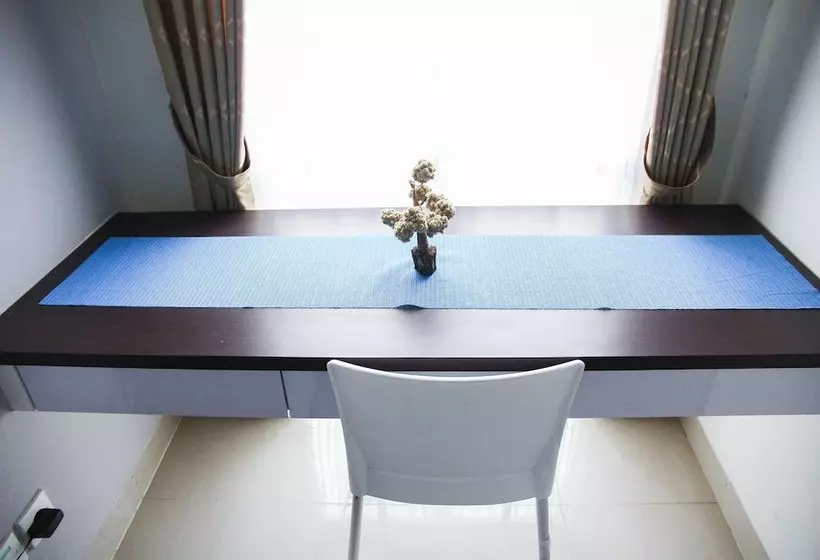 Fabulous Studio Grand Dhika City Apartment By Travelio