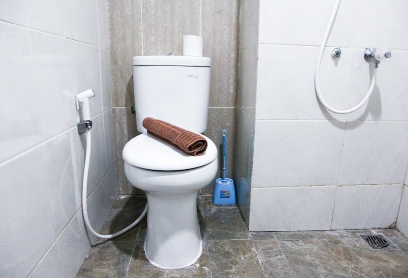 Fabulous Studio Grand Dhika City Apartment By Travelio