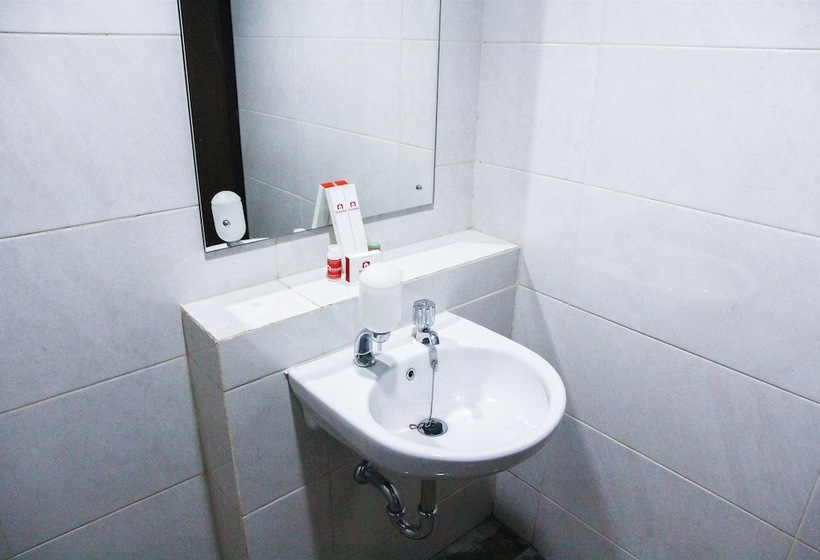 Fabulous Studio Grand Dhika City Apartment By Travelio