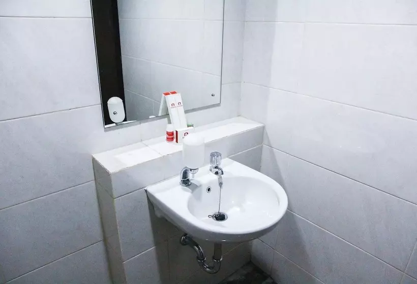 Fabulous Studio Grand Dhika City Apartment By Travelio