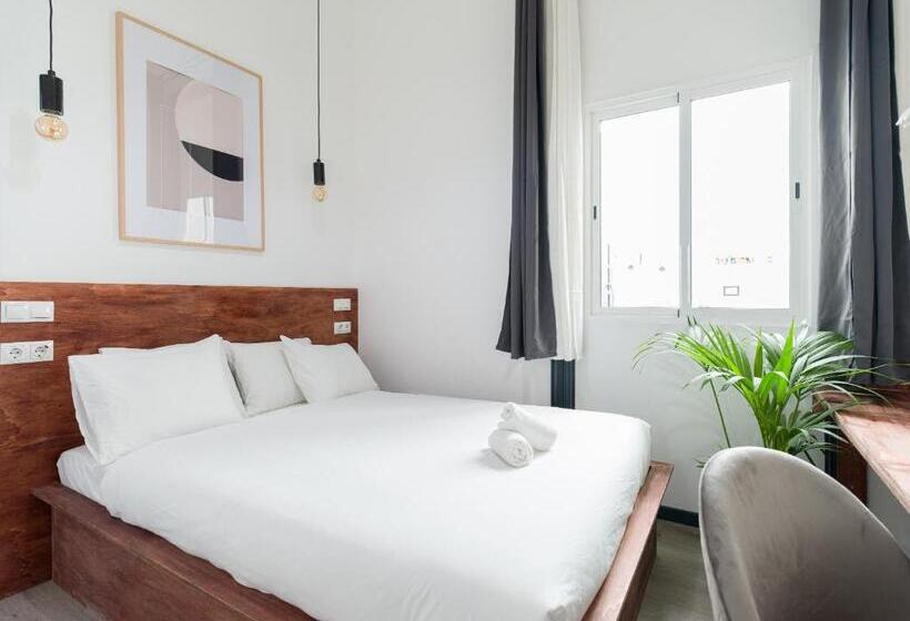 Columbus Rooftop Hostel