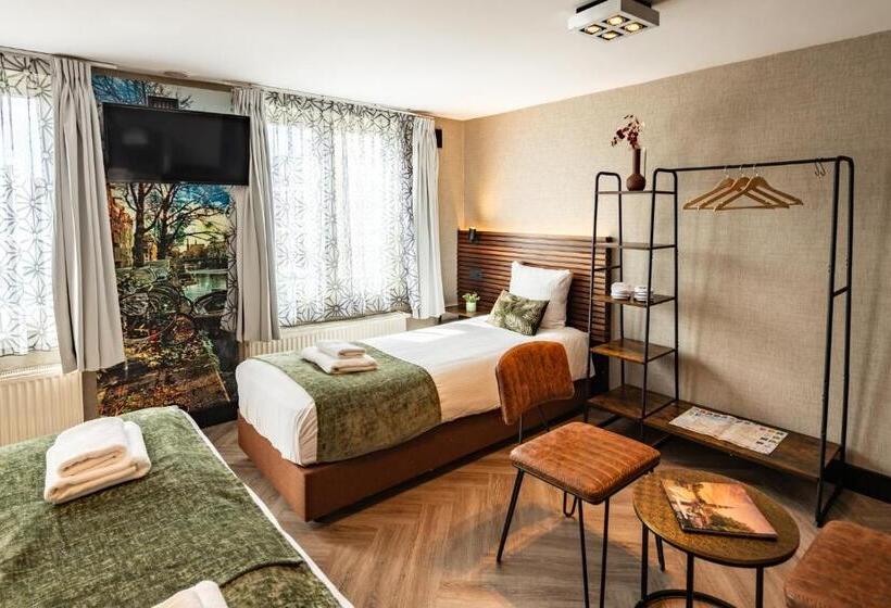 פונדק Historic Centre