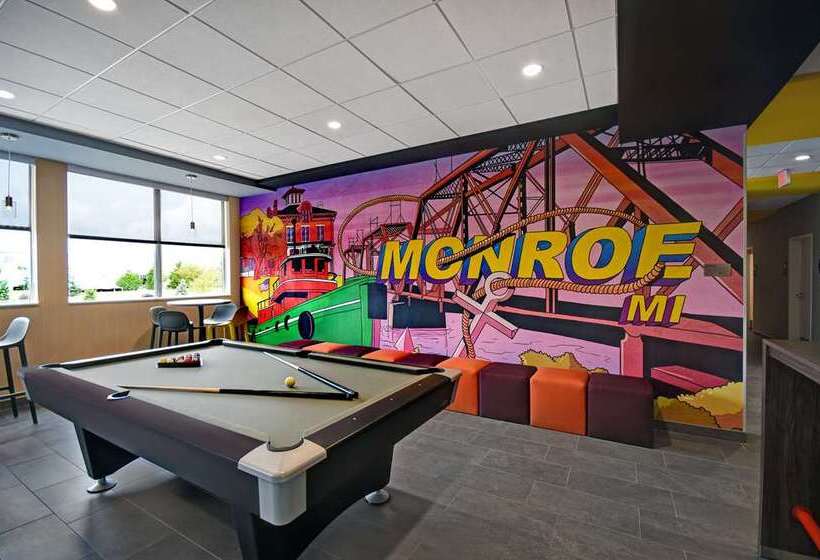 בית מלון כפרי Tru By Hilton Monroe