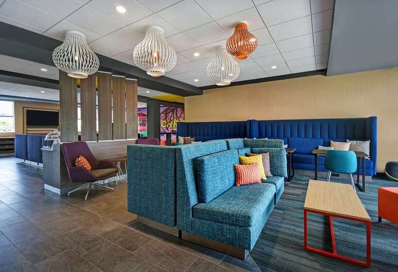 בית מלון כפרי Tru By Hilton Monroe