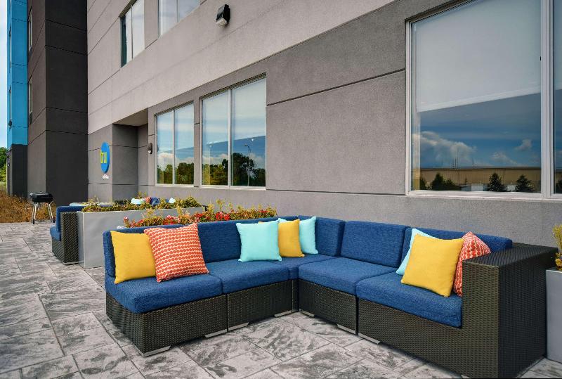 בית מלון כפרי Tru By Hilton Monroe