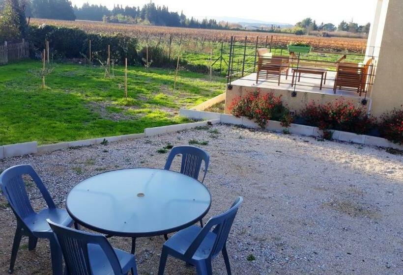 Maison De 2 Chambres Avec Jardin Clos Et Wifi A Pujaut