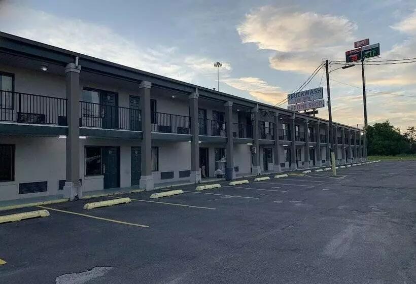 Motelli Travelers Inn