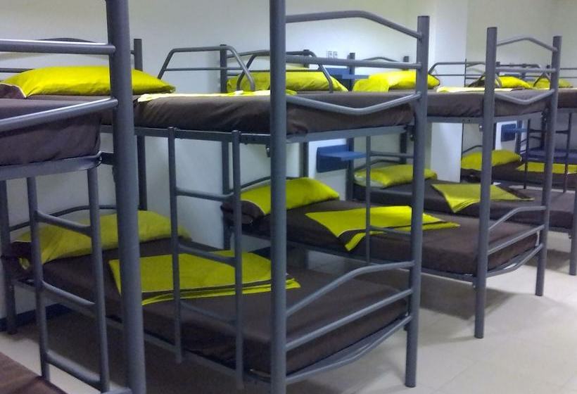 Albergue Mar Y Montaña Hostel