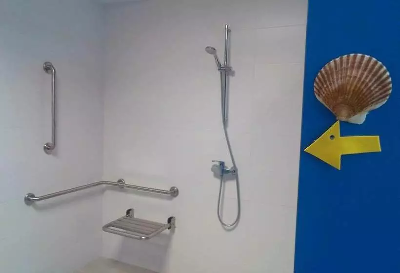 Albergue Mar Y Montaña Hostel