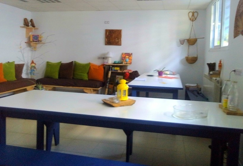 Albergue Mar Y Montaña Hostel