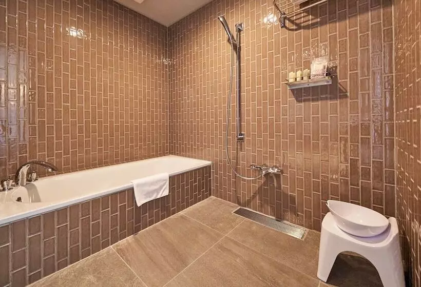 Retkeilymaja Webase Takamatsu