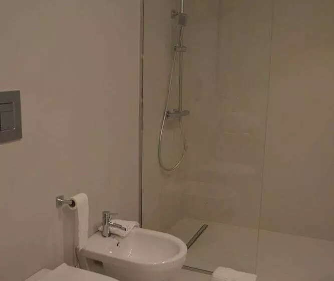 Corte Cairoli B&b And Suites