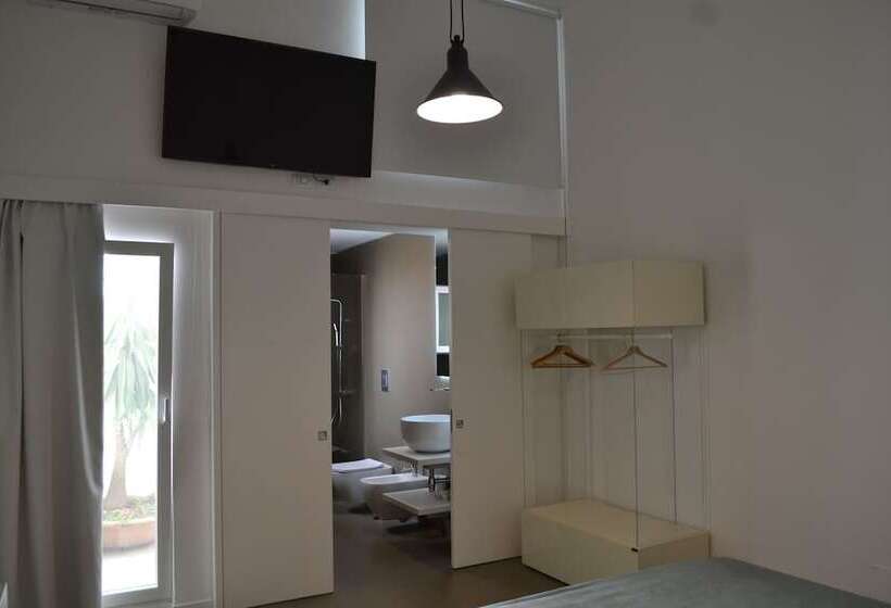 Corte Cairoli B&b And Suites