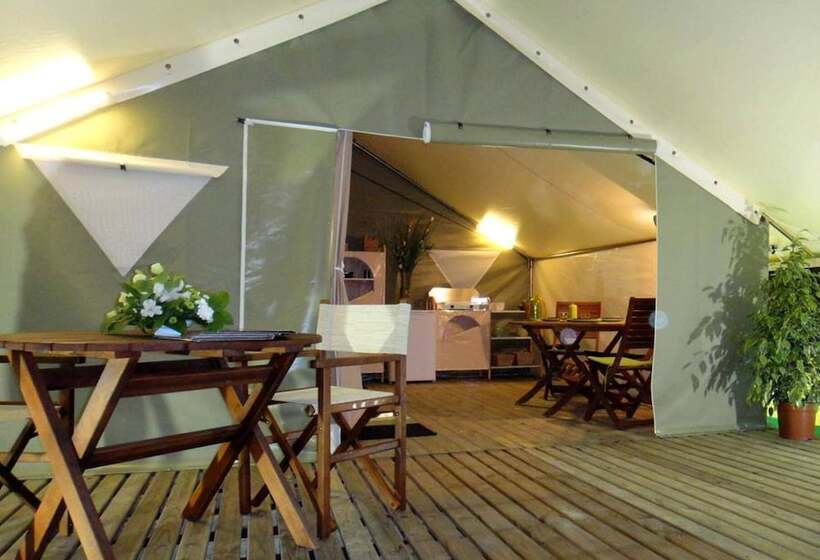 호텔 Camping De La Cazine