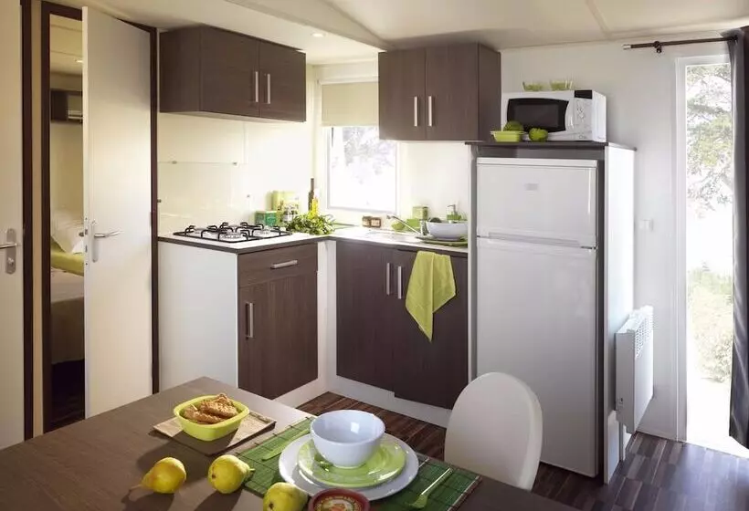 Hotelli Camping De La Cazine