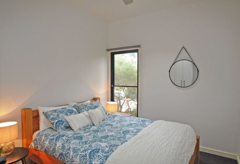 Luxury By The Sea Close To The Beach