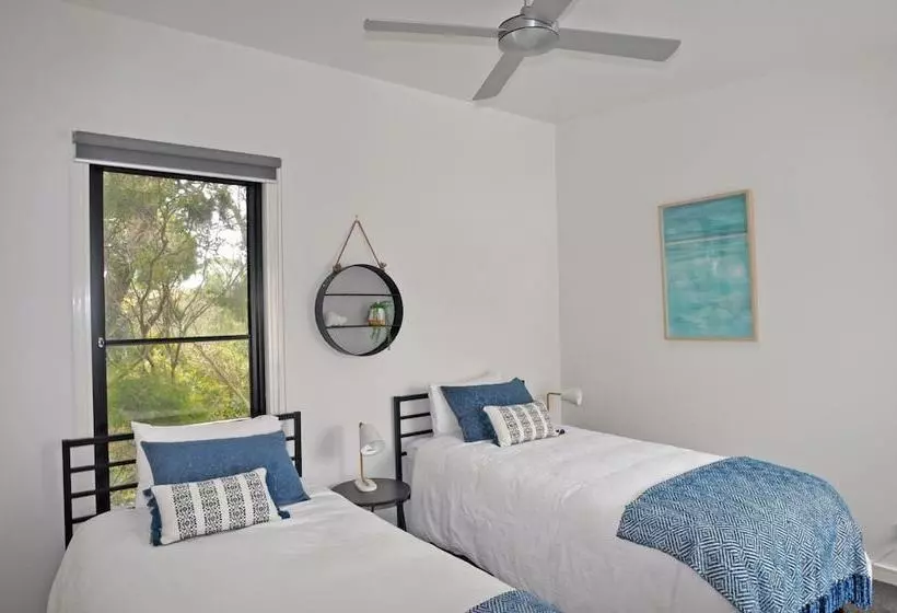 Luxury By The Sea  Close To The Beach