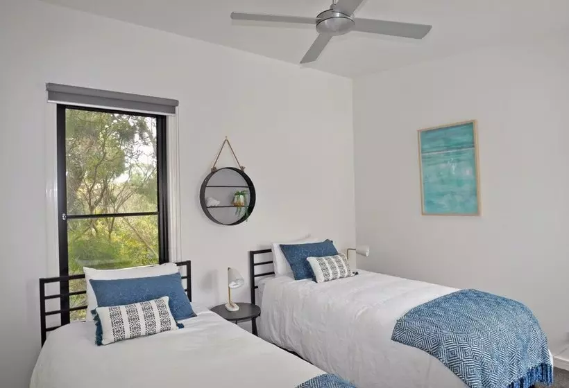 Luxury By The Sea  Close To The Beach