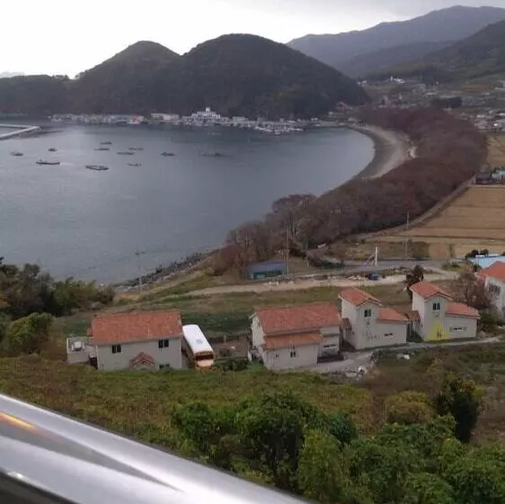 Namhae Oceanview Pension