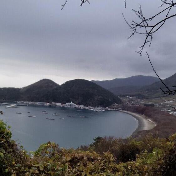 Namhae Oceanview Pension