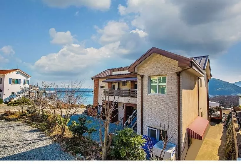 Namhae Oceanview Pension
