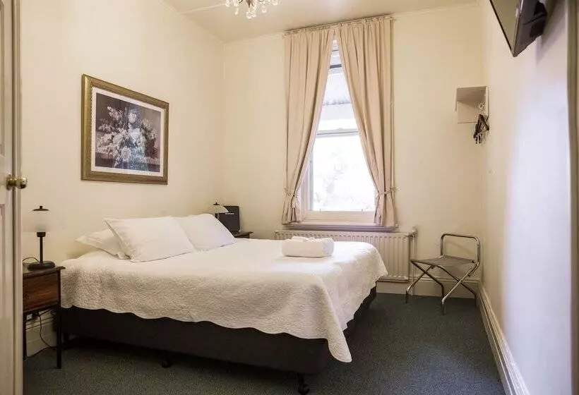 Majatalo Lancefield Guest House