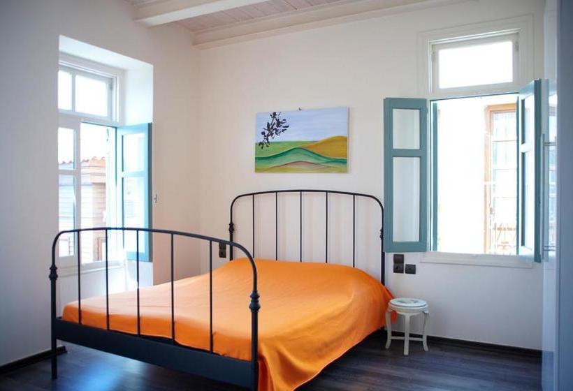 פנסיון Novecento Studios