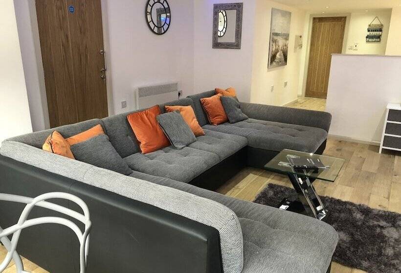 Princess Service Apartments   Town Centre