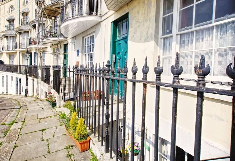 The Artists Retreat Hastings