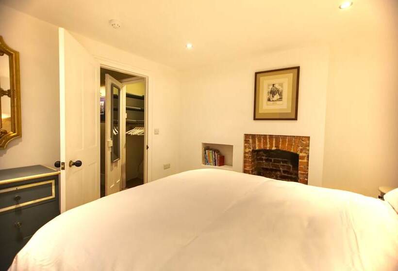 The Artists Retreat Hastings