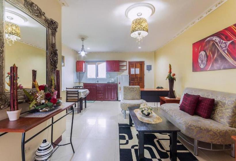 בית מלון כפרי Oyo 491 J & H Apartments