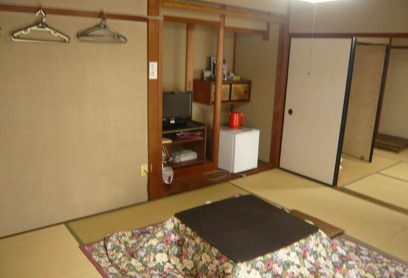 Youth Hostel Wanihama Seinen Kaikan