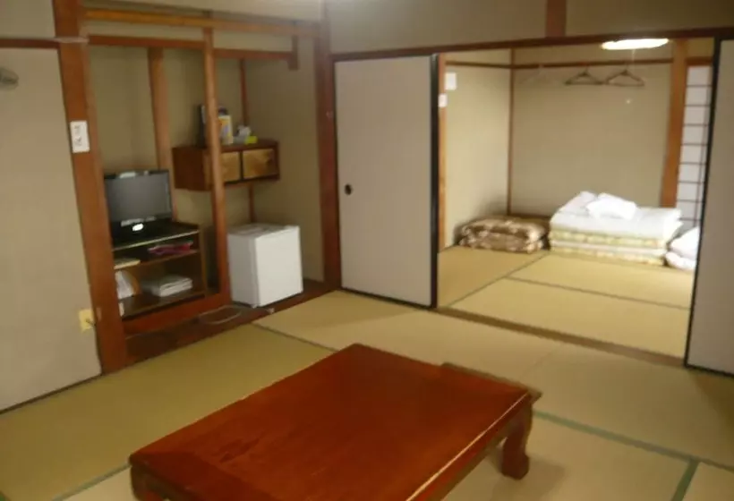 Youth Hostel Wanihama Seinen Kaikan