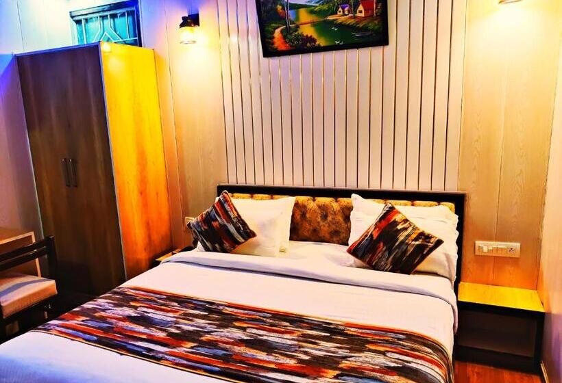 בית מלון כפרי Bamboo Castle