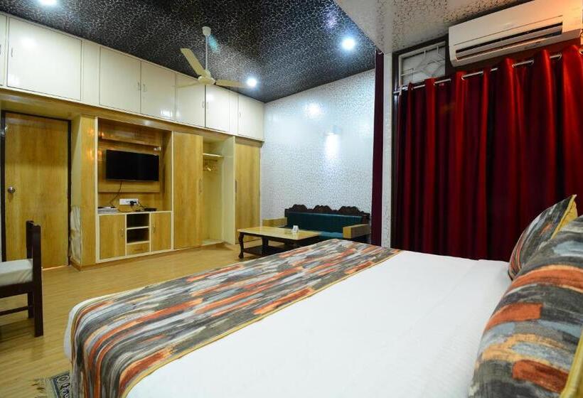 בית מלון כפרי Bamboo Castle