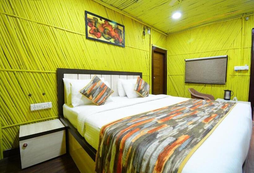 בית מלון כפרי Bamboo Castle