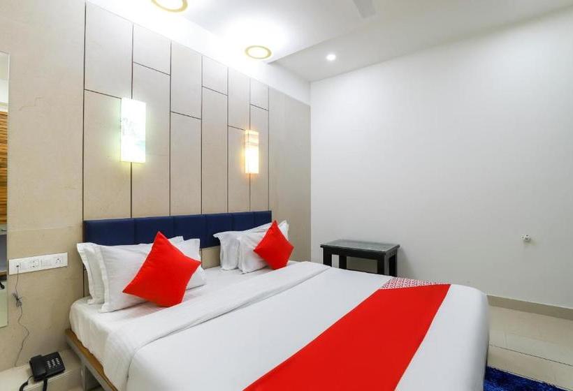 호텔 Capital O 64343  Blueberry