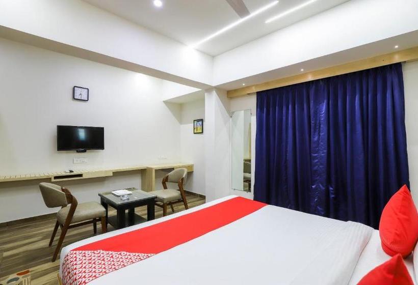 호텔 Capital O 64343  Blueberry